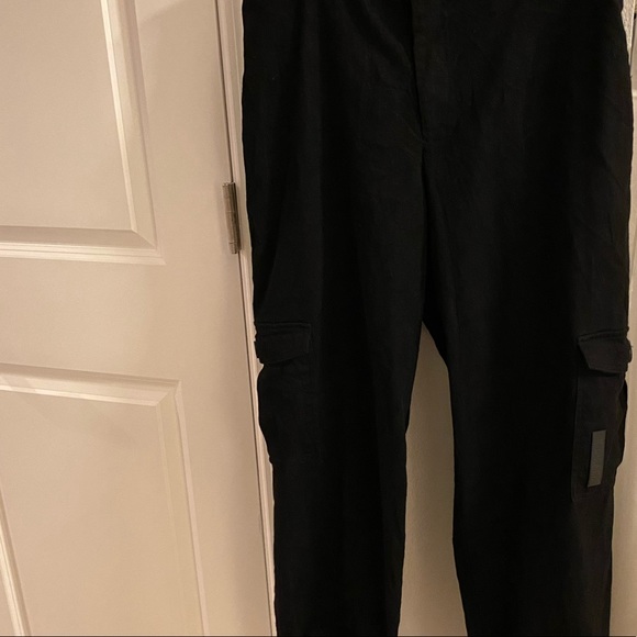 NWOT 🖤 💣 BLACK CARGO PANTS BLACKMILK BELT POCKETS SIZE 12 - Picture 10 of 16